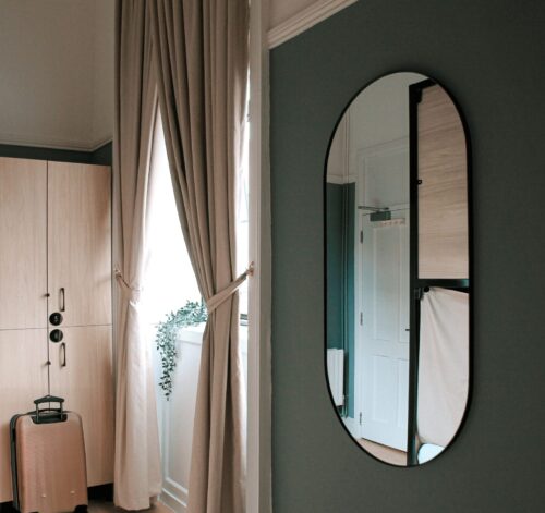 8 Beds Dorm (Ensuite) – Gardiner House Hostel (6)