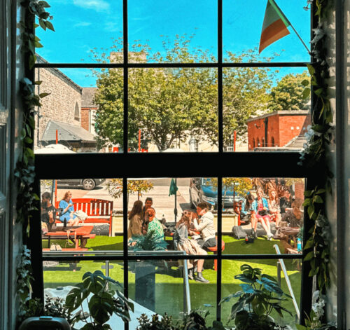 Backyard – Gardiner House Hostel (4)