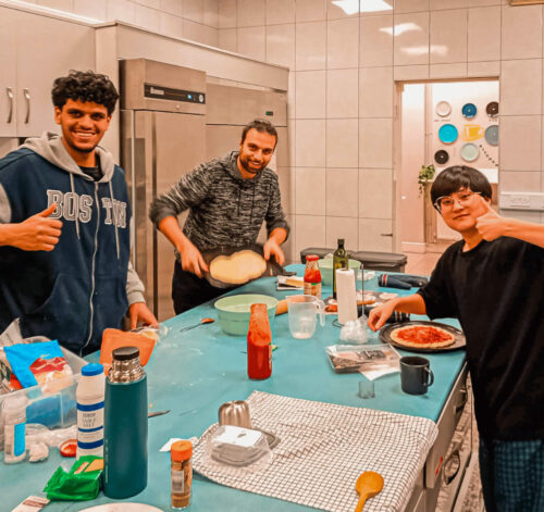 Communal Kitchen – Gardiner House Hostel (3)