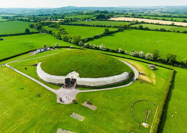 Newgrange and Boyne Valley Day Tour